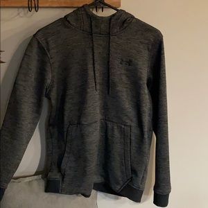 NWOT Men’s small loose fitting under armour hoodie